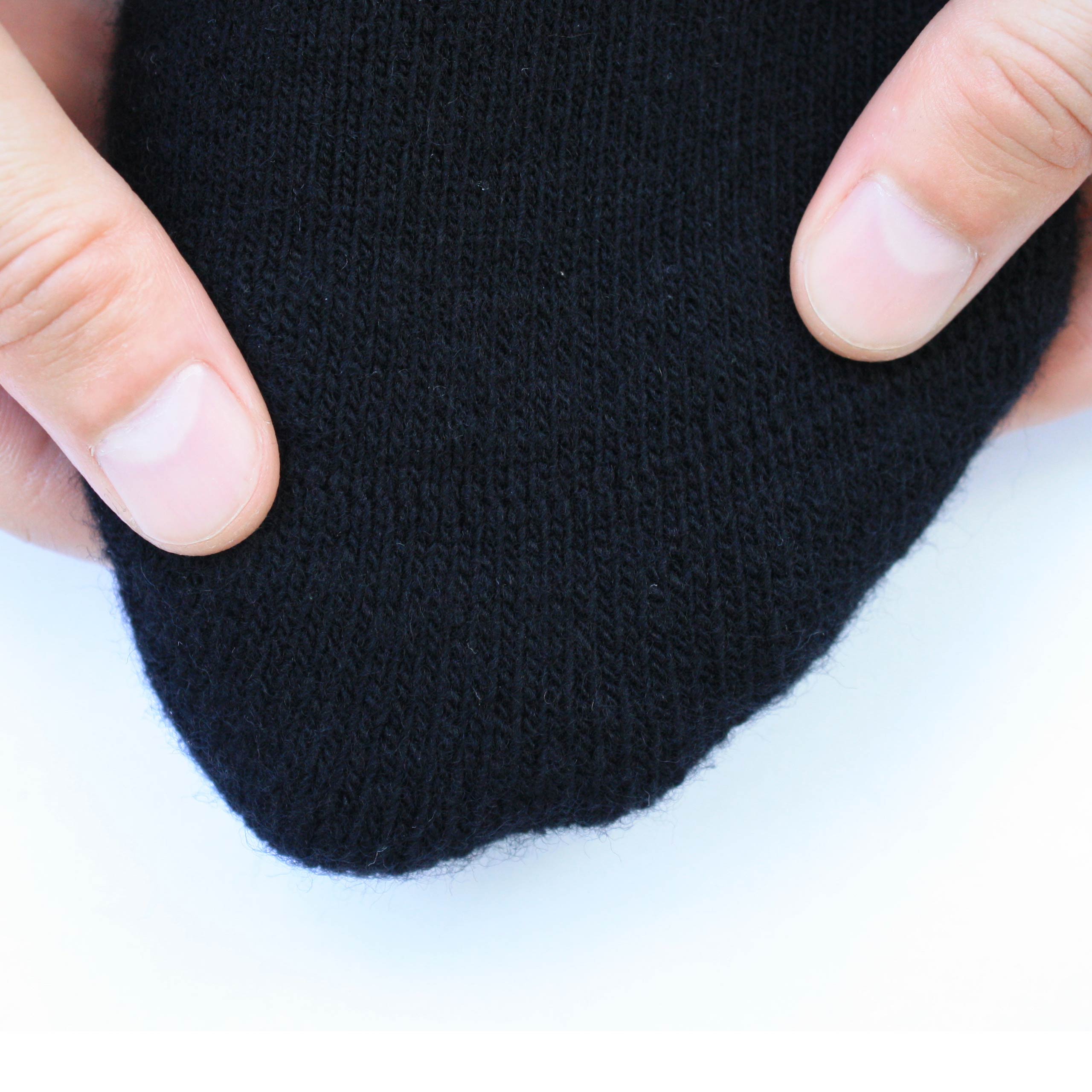 Merino Wintersocken schwarz Nahaufnahme: Struktur und nahtlose Zehenverarbeitung - WOOL ROCKERS