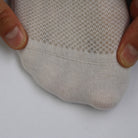 Merino Sneakersocken weiß Detailansicht Naht – nahtlose Zehenverarbeitung für druckfreies Tragen